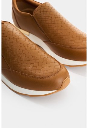 Mocasines De Cuero Grabado Para Mujer Zippa 2 Mocasines De Cuero Grabado Para Mujer Zippa 2 Miel 35 VÉLEZ