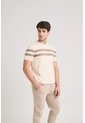 Camiseta Franjas 2 Tejida Para Hombre Manga Corta Camiseta Franjas 2 Tejida Para Hombre Manga Corta Arena XL VÉLEZ de Vélez