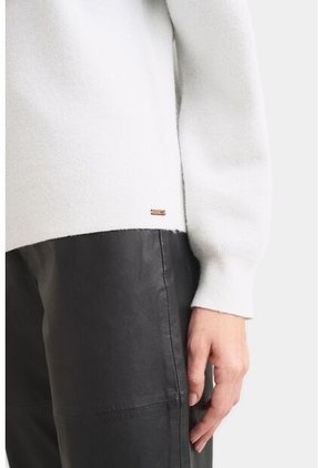 Sweater Calas Tejido Para Mujer Solapa Efecto Drapeado Sweater Calas Tejido Para Mujer Solapa Efecto Drapeado Blanco XL Vélez