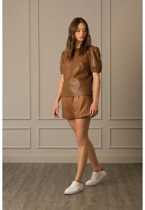 Camisa Ambar En Cuero Para Mujer Manga Corta Con Elástico En Puños