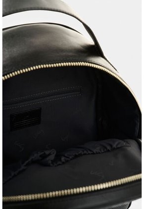 Morral De Cuero Grabado Para Mujer Easy Morral De Cuero Grabado Para Mujer Easy Negro VÉLEZ