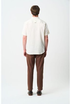 Camisa Manga Corta Semi Fitted Para Hombre Sevilla Camisa Manga Corta Semi Fitted Para Hombre Sevilla Arena M VÉLEZ