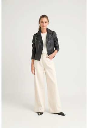 Chaqueta Biker De Cuero Para Mujer Charreteras Negro Chaqueta Biker De Cuero Para Mujer Charreteras Negro XX VÉLEZ