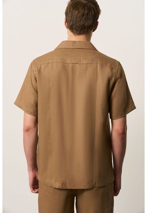 Camisa Manga Corta En Lino Para Hombre Málaga Camisa Manga Corta En Lino Para Hombre Málaga Tabaco XL VÉLEZ