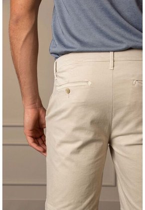 Bermuda Semifit Caruso Para Hombre Casual Deportiva Bermuda Semifit Caruso Para Hombre Casual Deportiva Crema 32 VÉLEZ