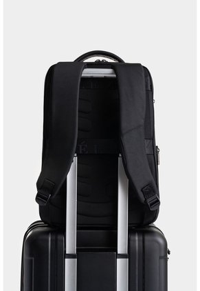 Tula Morral Oasis De Lona Para Hombre Detalle Acento De Color Tula Morral Oasis De Lona Para Hombre Detalle Acento De Color Negro VÉLEZ