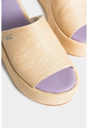 Sandalia Plataforma Provenza Para Mujer Material Alternativo Sandalia Plataforma Provenza Para Mujer Material Alternativo Arena 40 Vélez