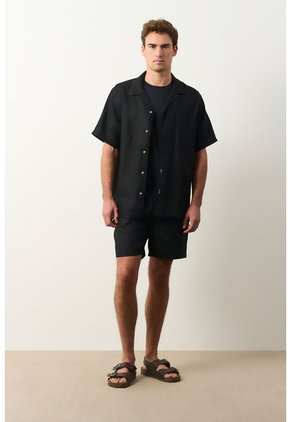 Bermuda En Lino Para Hombre Bélgica Bermuda En Lino Para Hombre Bélgica Negro 32 VÉLEZ