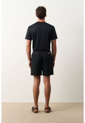 Bermuda En Lino Para Hombre Bélgica Bermuda En Lino Para Hombre Bélgica Negro 32 VÉLEZ