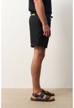 Bermuda En Lino Para Hombre Bélgica Bermuda En Lino Para Hombre Bélgica Negro 32 VÉLEZ