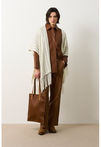 Cárdigan Tipo Poncho Tejido Para Mujer Quena Cárdigan Tipo Poncho Tejido Para Mujer Quena Crema M VÉLEZ Vélez