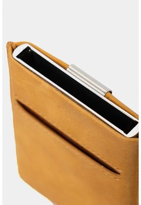 Porta Documentos De Cuero Miniwallet Porta Documentos De Cuero Miniwallet Mostaza VÉLEZ