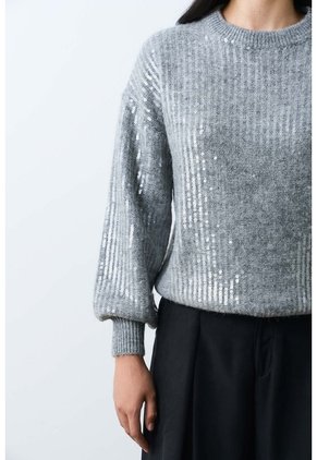 Sweater Tejido Oversized Para Mujer Nácar Sweater Tejido Oversized Para Mujer Nácar Gris L VÉLEZ