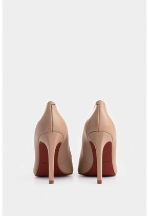 Tacones Cerrados De Cuero Liso Tacones Cerrados De Cuero Liso Natural 38 VÉLEZ