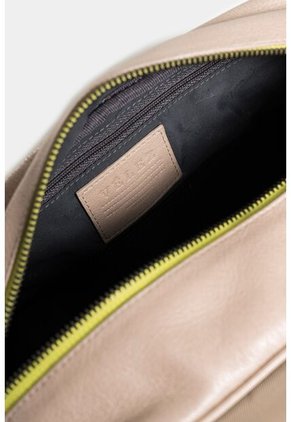 Organizador De Viaje Monogram De Cuero Y Lona Para Hombre Clisé En Alto Relieve Organizador De Viaje Monogram De Cuero Y Lona Para Hombre Clisé En Alto Relieve Arena Vélez