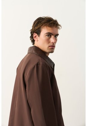 Chaqueta De Tela Y Cuero Para Hombre Hazel Chaqueta De Tela Y Cuero Para Hombre Hazel Cafe XXL VÉLEZ