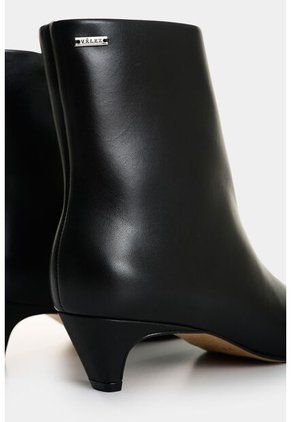 Botines De Cuero Para Mujer Lyra Botines De Cuero Para Mujer Lyra Negro 36 VÉLEZ