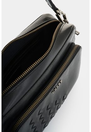 Bandolera De Cuero Con Detalle Tejido Para Hombre Kansas 2.0 Bandolera De Cuero Con Detalle Tejido Para Hombre Kansas 2.0 Negro VÉLEZ