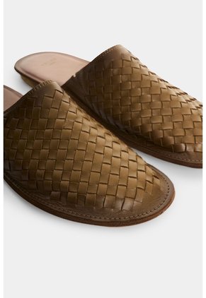 Slipper Tejido En Cuero Para Hombre Confort Slipper Tejido En Cuero Para Hombre Confort Tabaco 41 VÉLEZ
