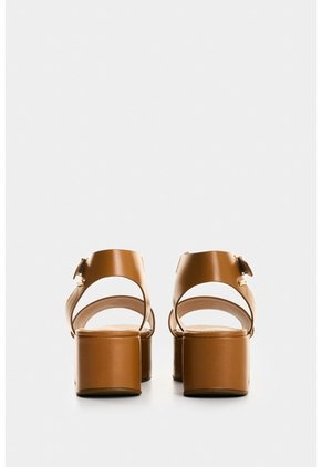 Sandalia Plataforma De Cuero Para Mujer Soren Sandalia Plataforma De Cuero Para Mujer Soren Miel 36 VÉLEZ