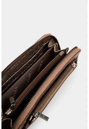 Billetera Porta Chequera De Cuero Folia Para Mujer Esmeralda Billetera Porta Chequera De Cuero Folia Para Mujer Esmeralda Plata VÉLEZ