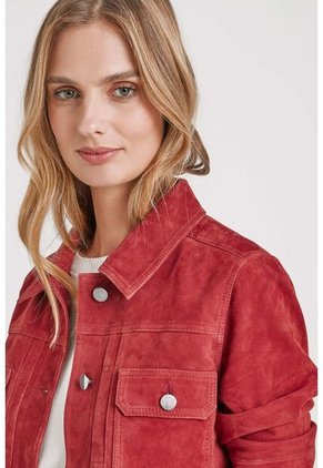 Chaqueta Mercury Tipo Trucker Para Mujer En Gamuza Chaqueta Mercury Tipo Trucker Para Mujer En Gamuza Vinotinto S VÉLEZ