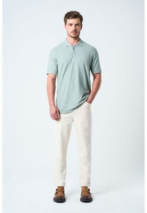 Polo Para Hombre Semi Fit Detalle Jacquard Polo Para Hombre Semi Fit Detalle Jacquard Agua Marina XS VÉLEZ