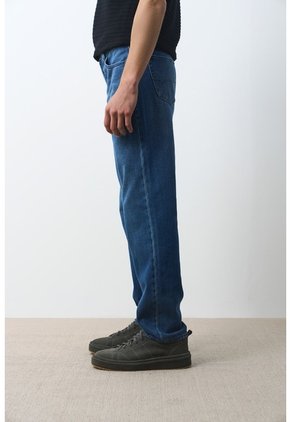 Jeans Wisa En Blue Denim Para Hombre Jeans Wisa En Blue Denim Para Hombre Azul 38 VÉLEZ