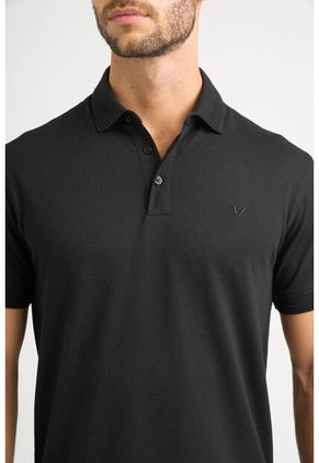 Polo Lucca Manga Corta Para Hombre Texturizada Polo Lucca Manga Corta Para Hombre Texturizada Negro XS VÉLEZ