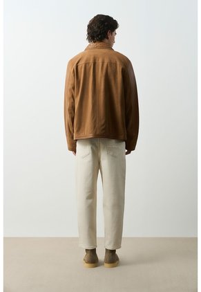 Chaqueta De Cuero Para Hombre Nila 2 Chaqueta De Cuero Para Hombre Nila 2 Miel XXL VÉLEZ