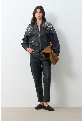 Chaqueta Bomber De Cuero Para Mujer Luzia Chaqueta Bomber De Cuero Para Mujer Luzia Negro XXL VÉLEZ