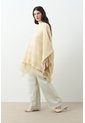 Poncho Tejido Thani Para Mujer Poncho Tejido Thani Para Mujer Crema XL VÉLEZ de Vélez