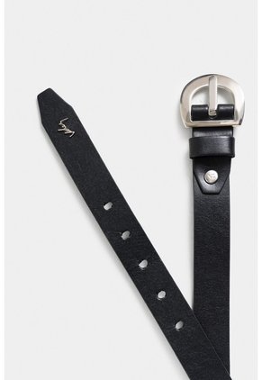 Cinturón Unifaz De Cuero Abatanado Para Mujer Con Puntera Hexagonal Cinturón Unifaz De Cuero Abatanado Para Mujer Con Puntera Hexagonal Negro L VÉLEZ