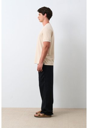 Camiseta Micropima Arizona Para Hombre Semi Ajustada Camiseta Micropima Arizona Para Hombre Semi Ajustada Beige L VÉLEZ