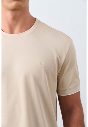 Camiseta Micropima Arizona Para Hombre Semi Ajustada Camiseta Micropima Arizona Para Hombre Semi Ajustada Beige L VÉLEZ