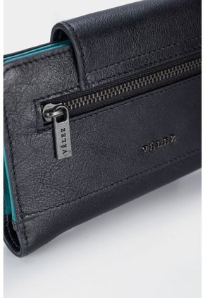 Billetera Bravo De Cuero Con Semibrillo Y Grano Natural Para Mujer Manija Removible Billetera Bravo De Cuero Con Semibrillo Y Grano Natural Para Mujer Manija Removible Negro Vélez