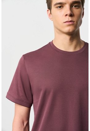 Camiseta En Algodón Para Hombre Arizona 2.0 Camiseta En Algodón Para Hombre Arizona 2.0 Vinotinto M VÉLEZ