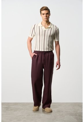 Pantalón Relaxed Fit Para Hombre Elon Pantalón Relaxed Fit Para Hombre Elon Vinotinto 38 VÉLEZ