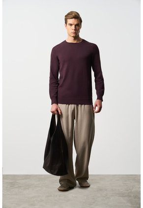 Sweater Tejido En Algodón Para Hombre Manga Ranglan Sweater Tejido En Algodón Para Hombre Manga Ranglan Vinotinto XS VÉLEZ