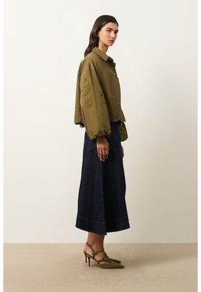 Chaqueta En Dril Para Mujer Runas Chaqueta En Dril Para Mujer Runas Verde Oliva M VÉLEZ
