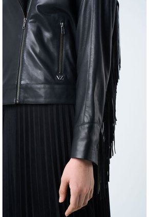 Chaqueta Lyra De Cuero Para Mujer Biker Flecos Chaqueta Lyra De Cuero Para Mujer Biker Flecos Negro S VÉLEZ