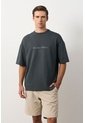 Camiseta Relaxed Fit Para Hombre Camiseta Relaxed Fit Para Hombre Gris Pistola M VÉLEZ de Vélez