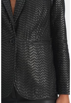 Blazer Tatacoa En Cuero Tejido Para Mujer Silueta Recta Blazer Tatacoa En Cuero Tejido Para Mujer Silueta Recta Negro XXL VÉLEZ
