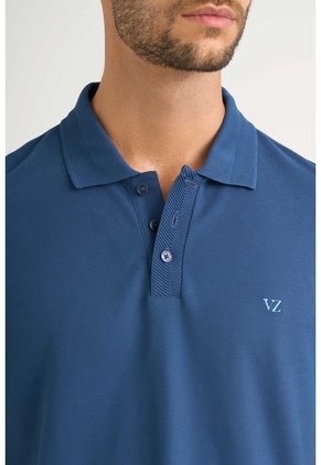 Polo Para Hombre Semi Fit Detalle Jacquard Polo Para Hombre Semi Fit Detalle Jacquard Azul Oscuro L VÉLEZ