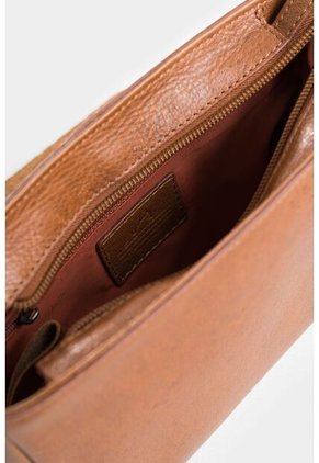 Manos Libres Azalea De Cuero Para Mujer Tapa Grabada Manos Libres Azalea De Cuero Para Mujer Tapa Grabada Miel Vélez