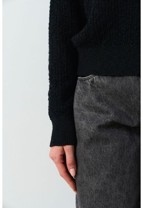 Polo Tejida Manga Larga Para Mujer Hazel Polo Tejida Manga Larga Para Mujer Hazel Negro XL VÉLEZ
