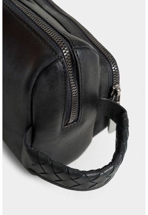 Organizador De Viaje Alessio De Cuero Para Hombre Manija Trenzada Organizador De Viaje Alessio De Cuero Para Hombre Manija Trenzada Negro VÉLEZ