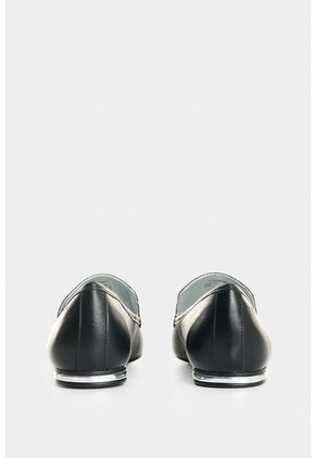 Mocasín En Cuero Para Mujer Ocaso Mocasín En Cuero Para Mujer Ocaso Negro 41 VÉLEZ