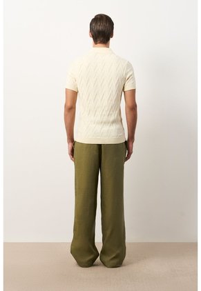 Polo Manga Corta Tejuda Para Hombre Cienaga Polo Manga Corta Tejuda Para Hombre Cienaga Crema M VÉLEZ