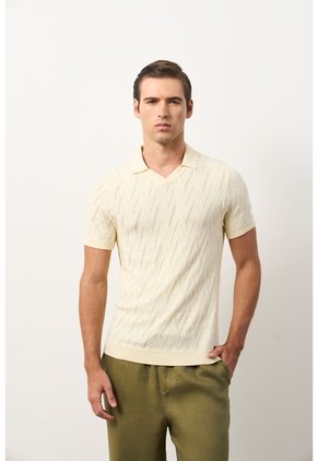 Polo Manga Corta Tejuda Para Hombre Cienaga Polo Manga Corta Tejuda Para Hombre Cienaga Crema M VÉLEZ